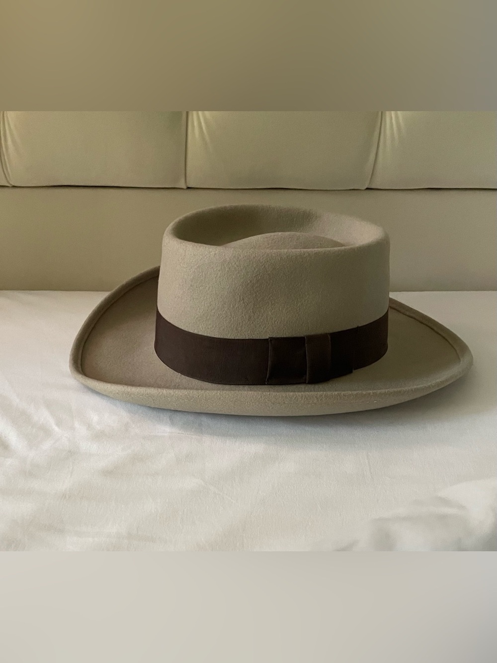 Sheplers Riverboat Hat Tan  100% Wool Felt Ribbon Classic Unisex  Size M